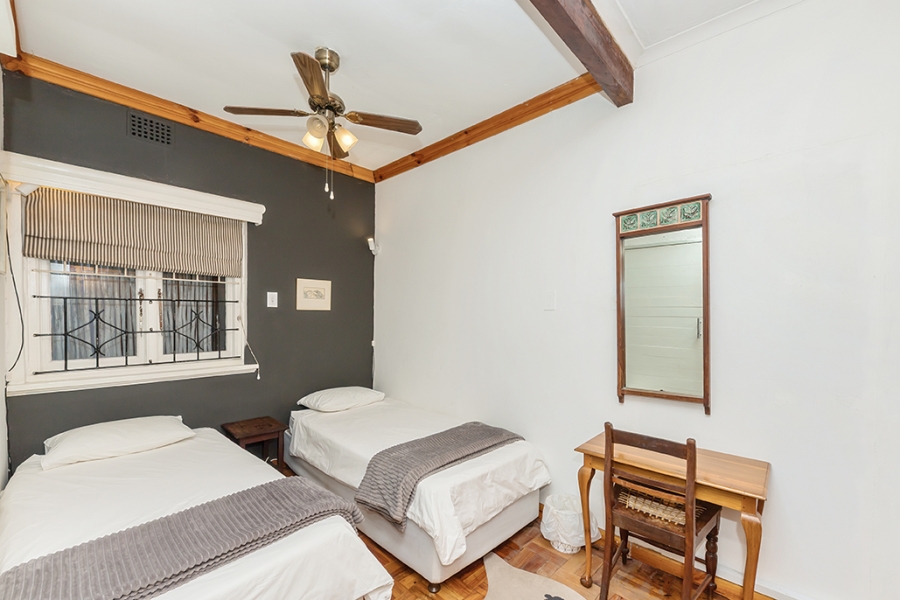 To Let 3 Bedroom Property for Rent in Green Point Western Cape